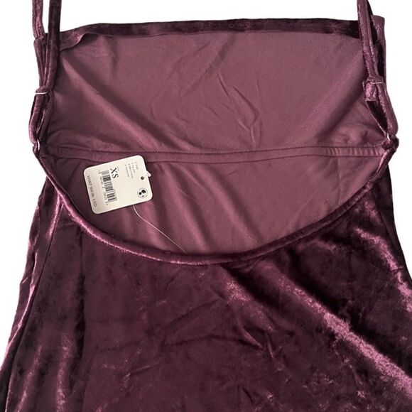 Free People Intimately Fig Jam All Night Velvet Tunic Women's Size XS NWT - Picture 5 of 12